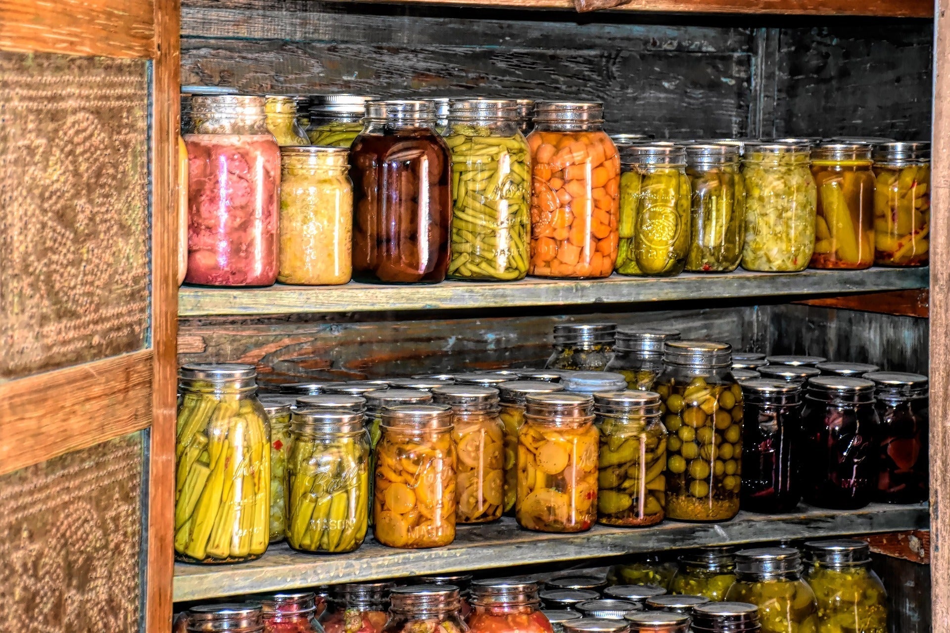 How to Create a Farmhouse Pantry from Scratch: A Guide to Organised, Beautiful Living