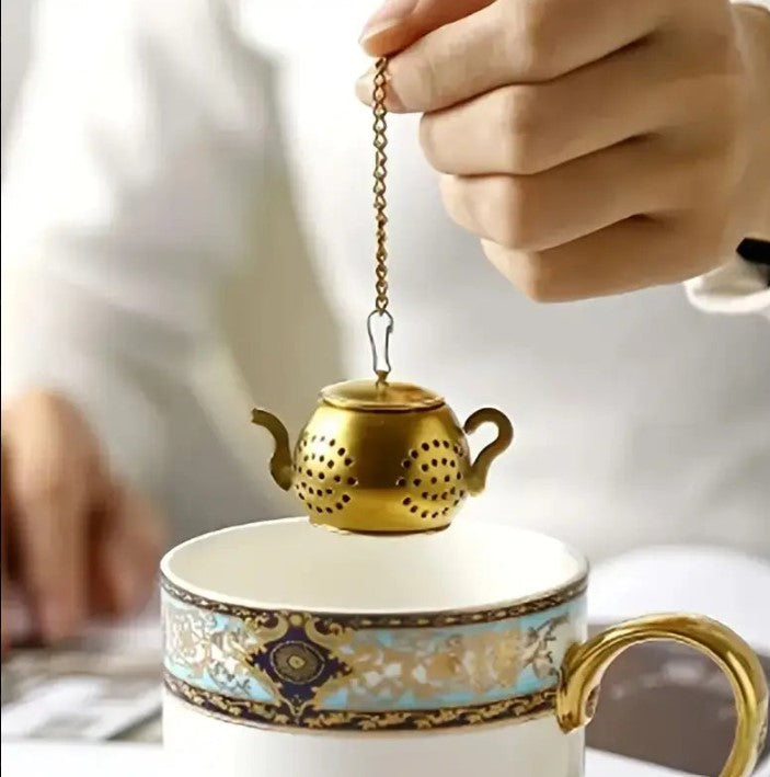 golden teapot tea infuser and tea strainer