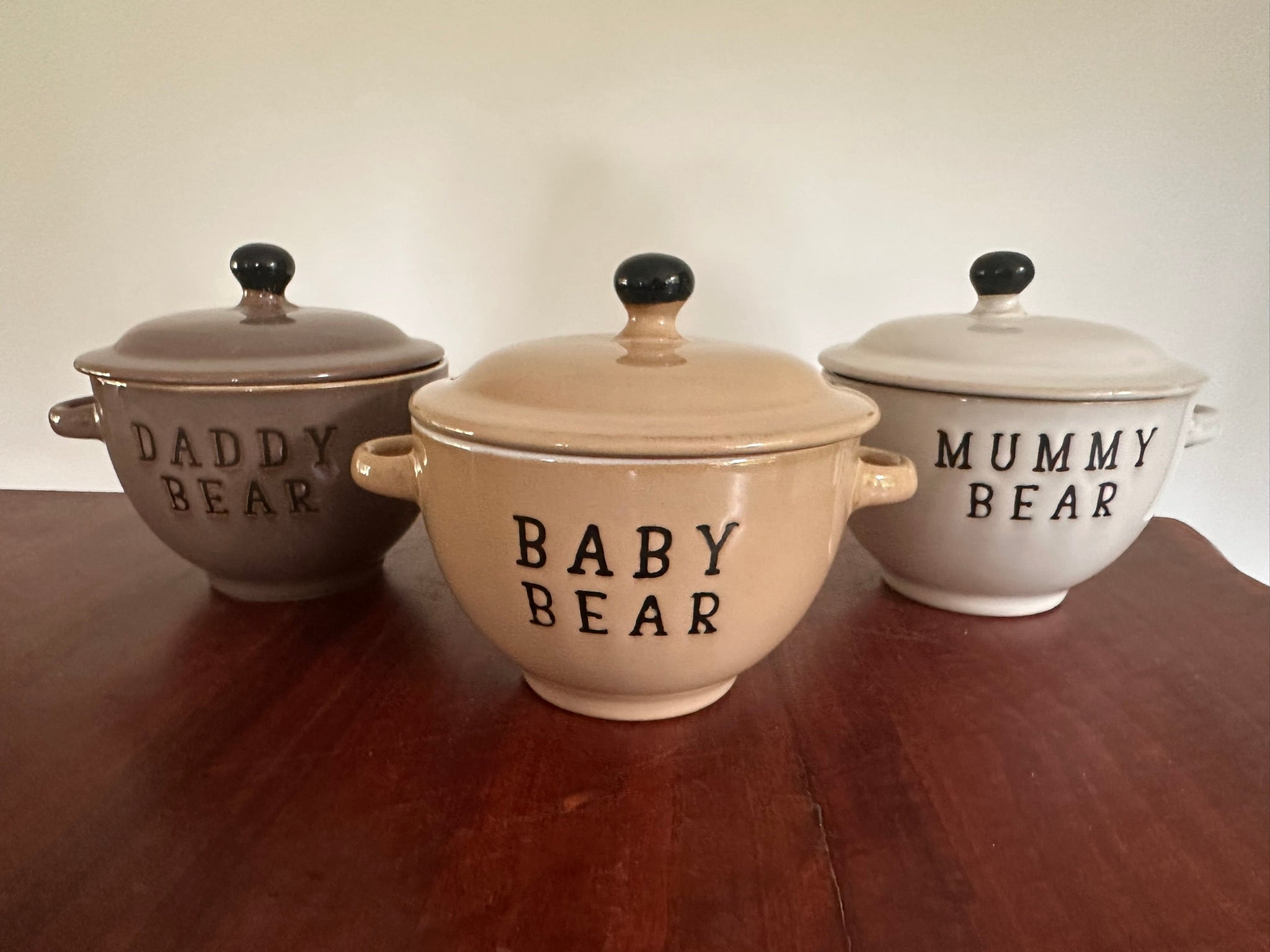 Farmhouse_Porridge_Bowls_Mummy_and_Daddy_Bear