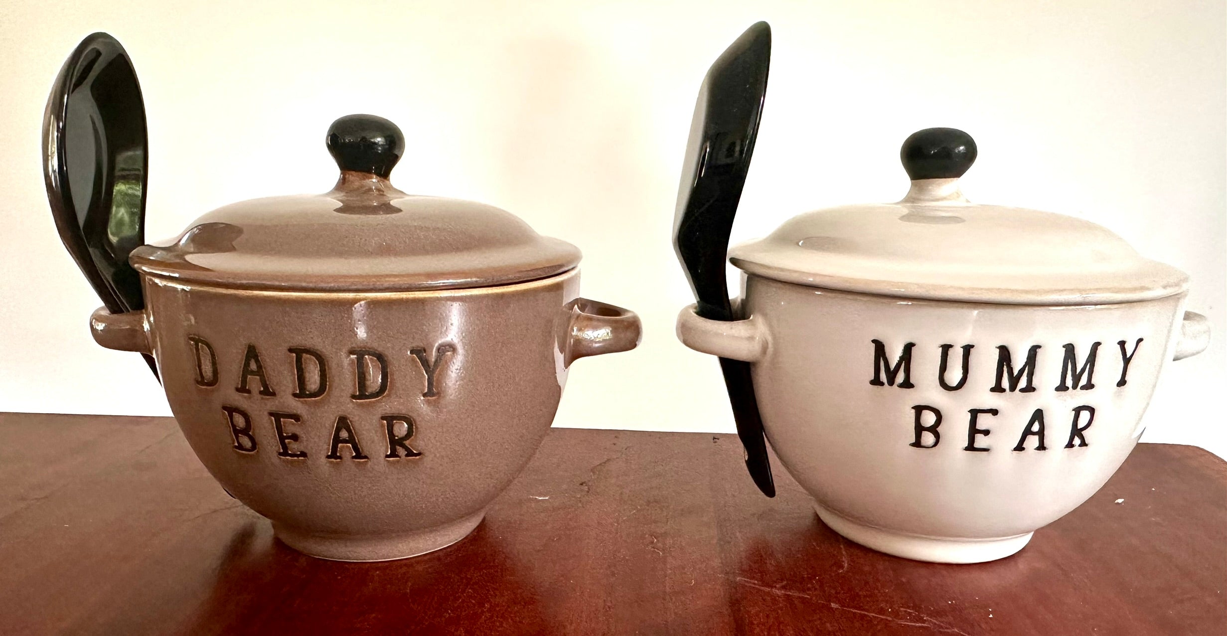 Farmhouse_Porridge_Bowls_Mummy_and_Daddy_Bear